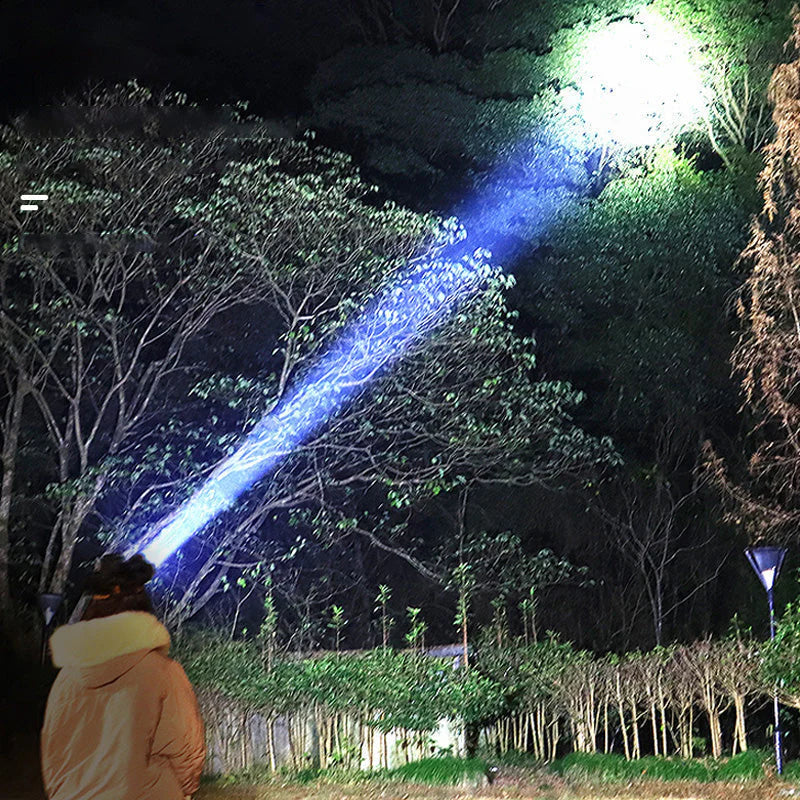 BowLift | Wide-beam LED headlamp with power bank function and USB charging port