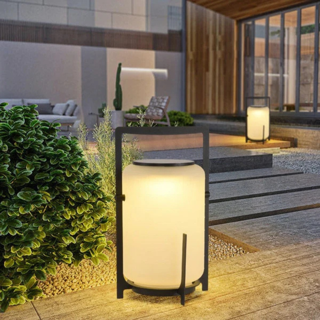 BowLift | Energy-efficient Solar Outdoor Lamp