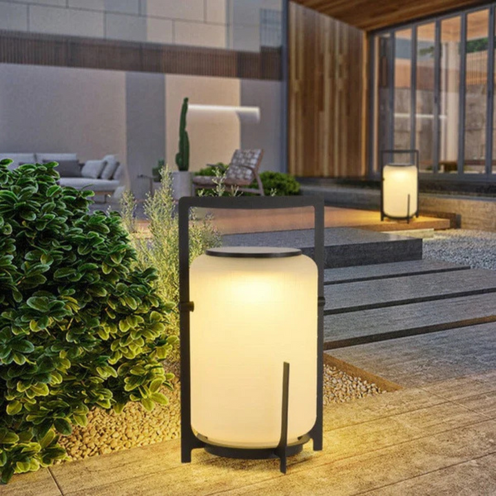 BowLift | Energy-efficient Solar Outdoor Lamp