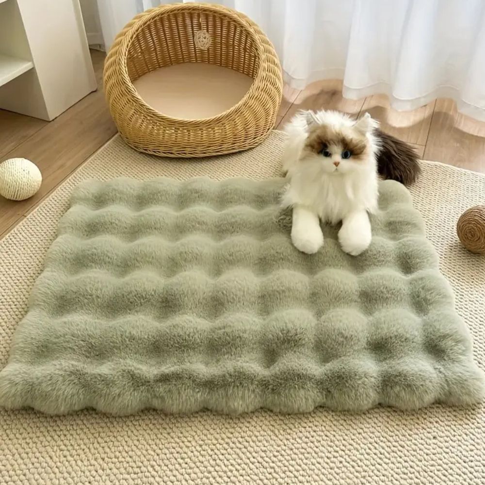 BowLift | Luxury Faux Fur Pet Mat