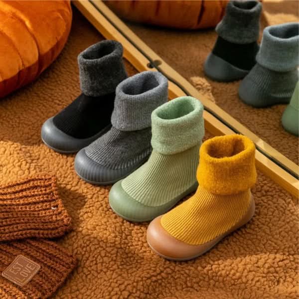 BowLift | Non-slip & warm for little explorers