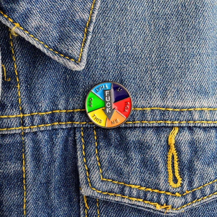 BowLift | Funny rotating badge
