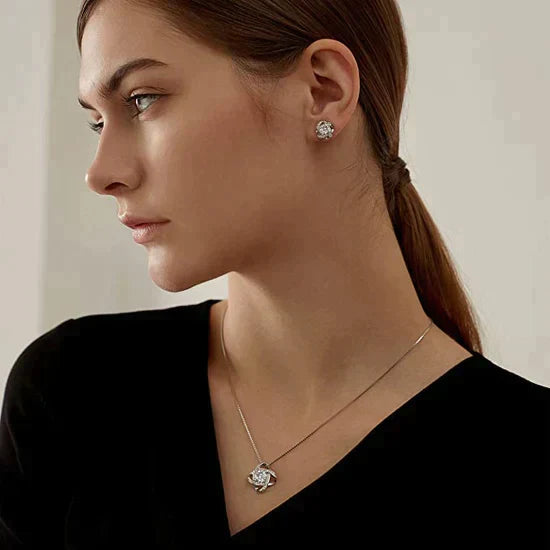 Charming Liebdesknoop Necklace and Earrings Set | The ideal gift! Bowlift