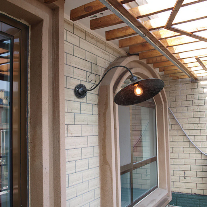 BowLift | Vintage Outdoor Wall Lamp