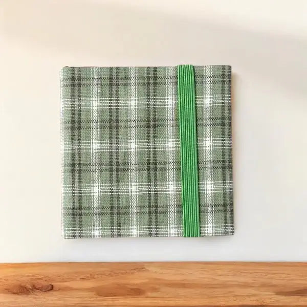 BowLift | Mobile Watercolor Paint Box Set with 24 Colors