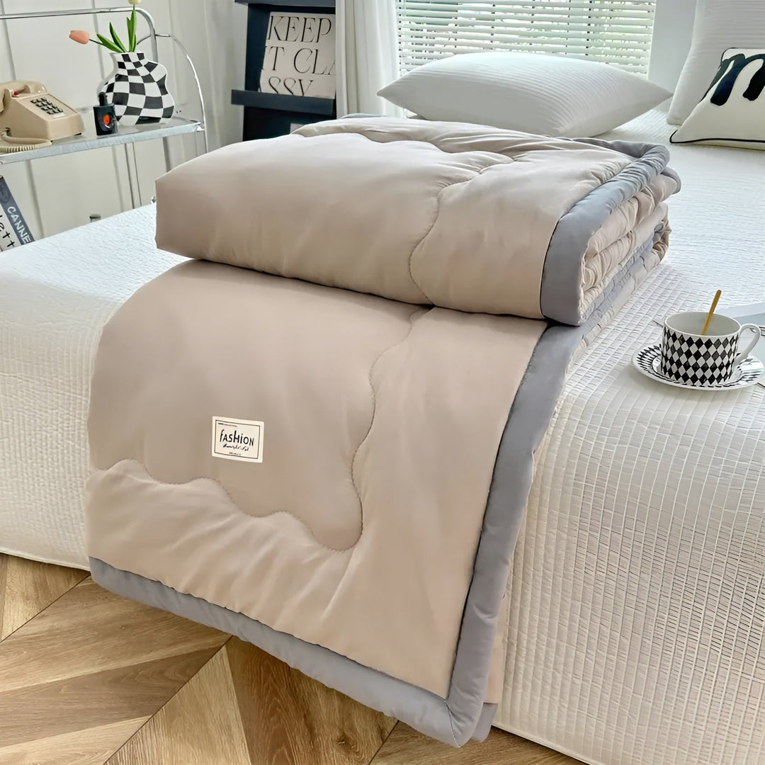 Light duvet for summer – BreathaBowlifte & Versatile | For sofa, bed & travel | Bowlift