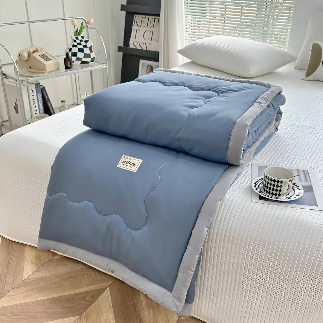 Light duvet for summer – BreathaBowlifte & Versatile | For sofa, bed & travel | Bowlift
