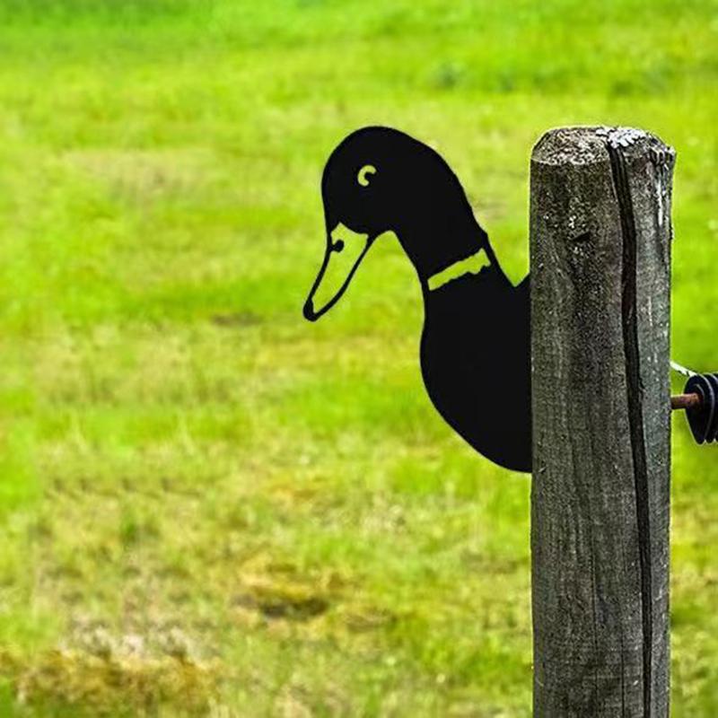 BowLift | Outdoor Garden Farm Peeping Goat Metal Artwork Indoor Decoration