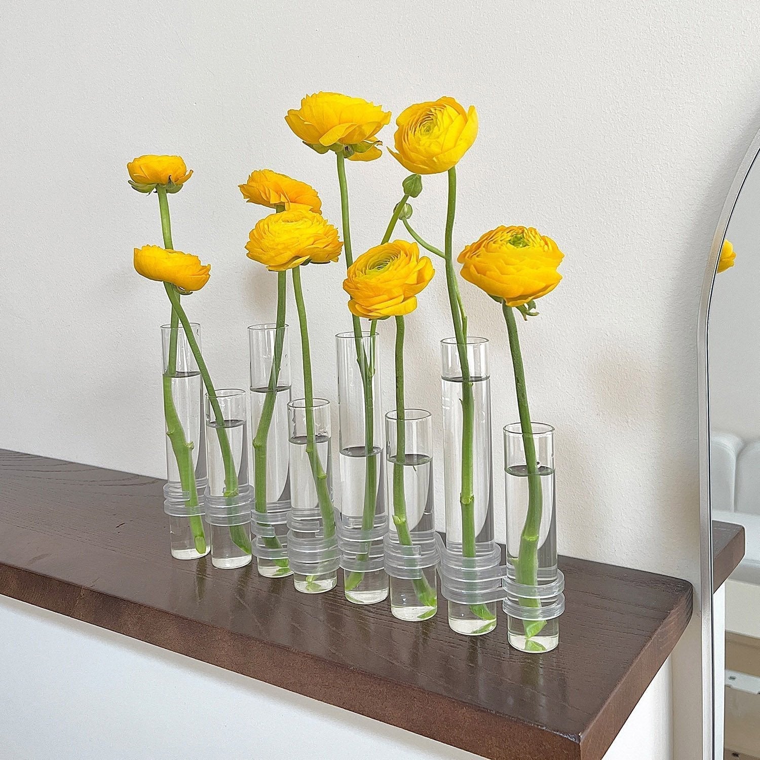 BowLift | Hinged Flower Vase