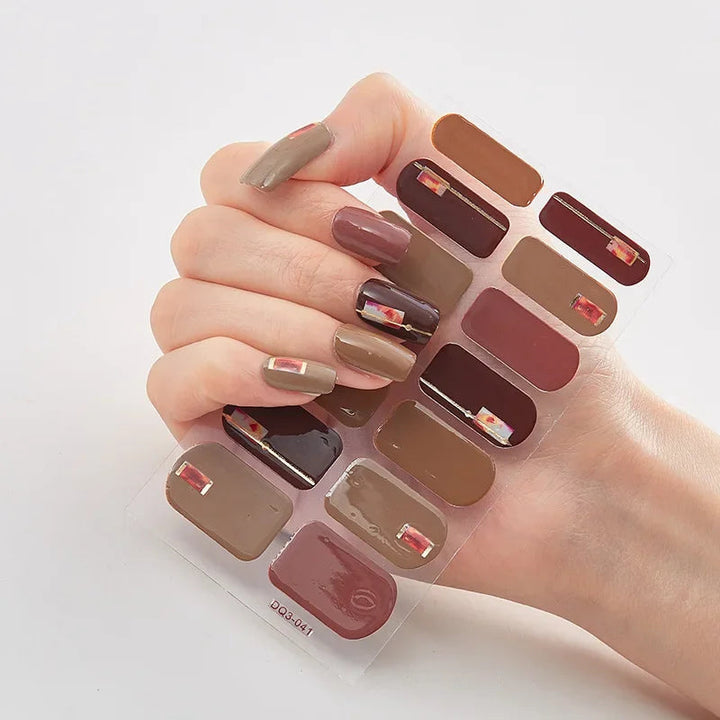 BowLift | GlitzNail – Festive Christmas Nails Quick, Complete Without Salon