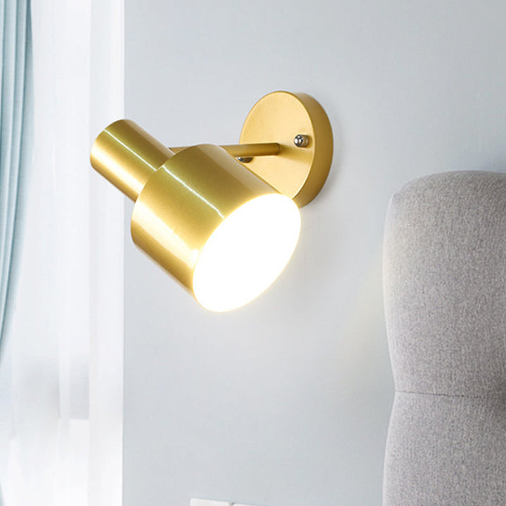 BowLift | Simplicity 1-Bulb Wall Lighting Gold/Rose Gold Cylinder Wall Light with Metal Shade for the Bedroom