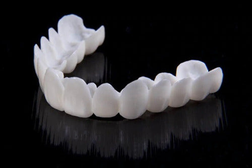 BowLift | Cosmetic Tooth Toppers SmileShape – Reusable, Flexible and Naturally White
