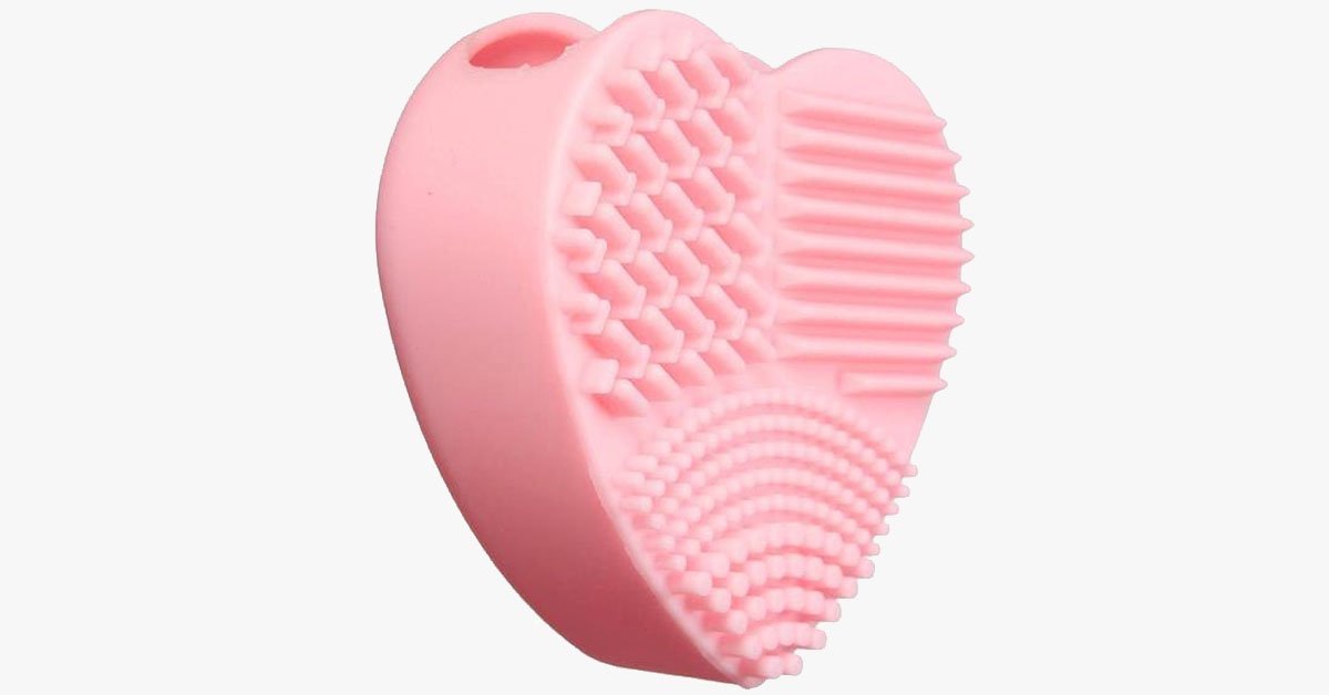 BowLift | Heart-Shaped Silicone Cosmetic Brush Cleaner Plate Convenient and Easy to Use - Cleans Your Brushes Gently!