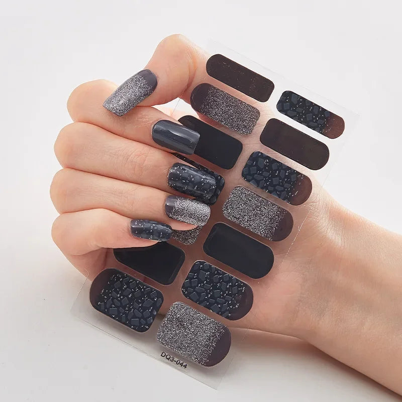 BowLift | GlitzNail – Festive Christmas Nails Quick, Complete Without Salon