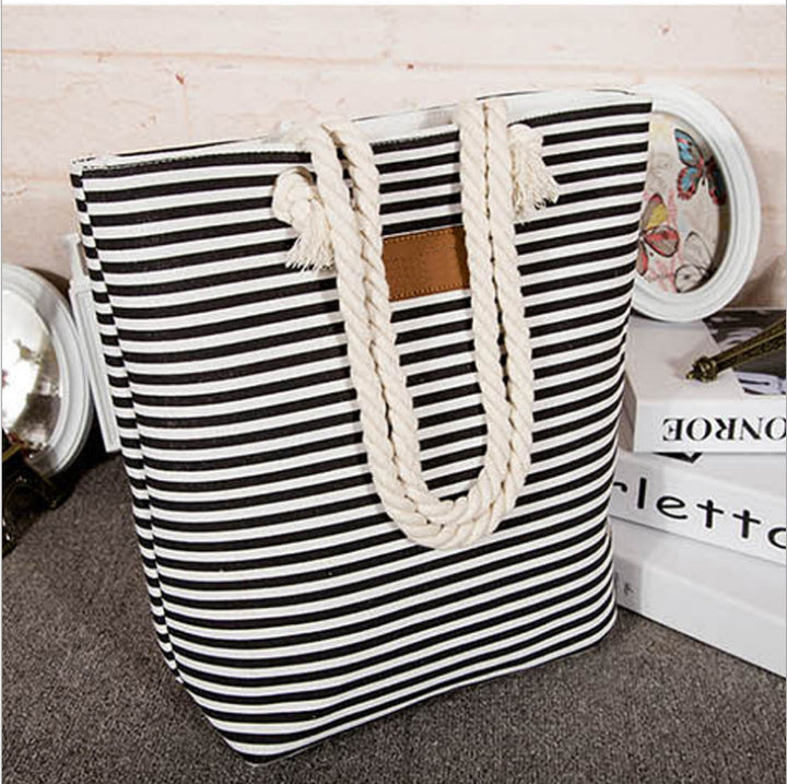Striped beach bag with sturdy rope handles Bowlift