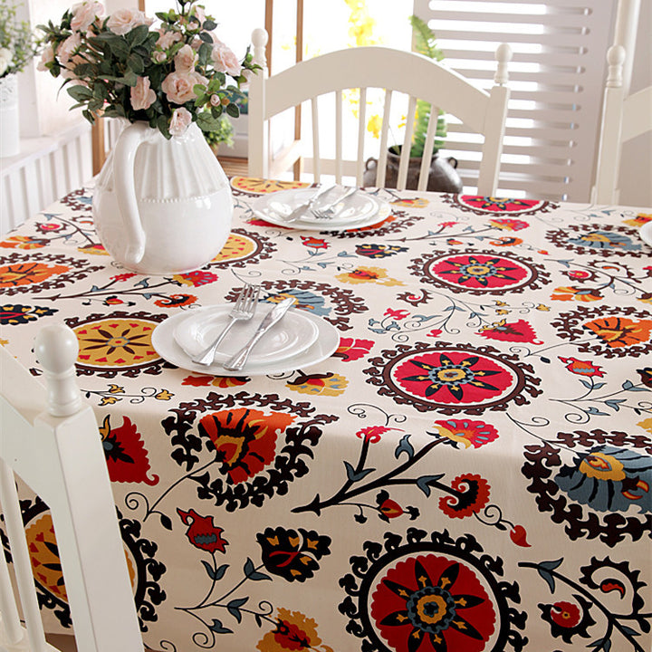Vibrant Floral Pattern Tablecloth