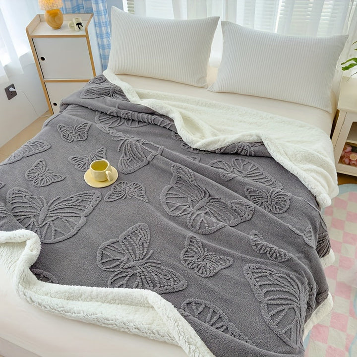 Cozy Luxe – Soft Fleece Blanket with Butterfly Design Bowlift