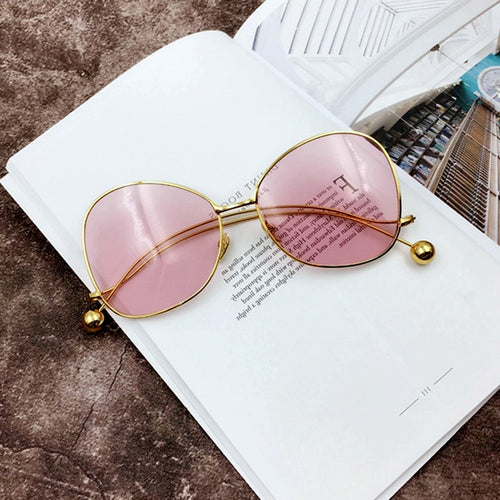 Fashionable Sunglasses in Futuristic Design Bowlift