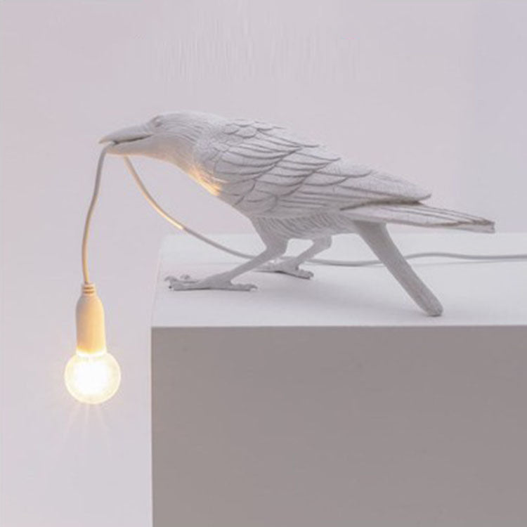 Auspicious bird table lamp personalized creative bedroom bedside animal shape bird resin wall lamp decoration