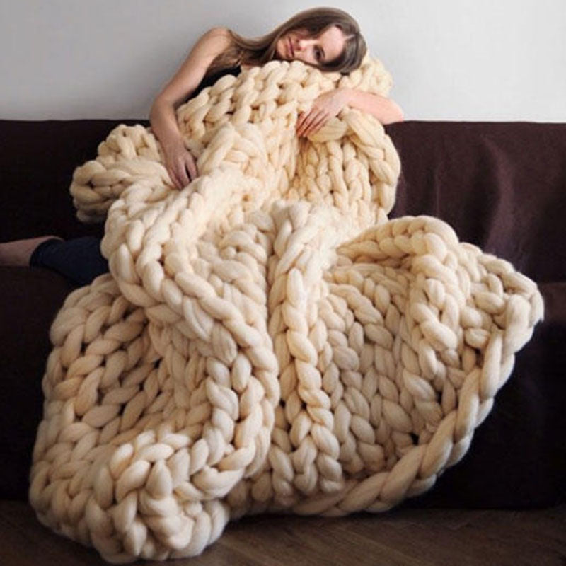 BowLift 丨 Hand-Knit Blanket