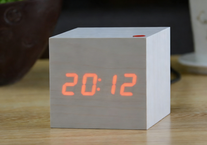 BowLift | Square Digital Clock Thermometer