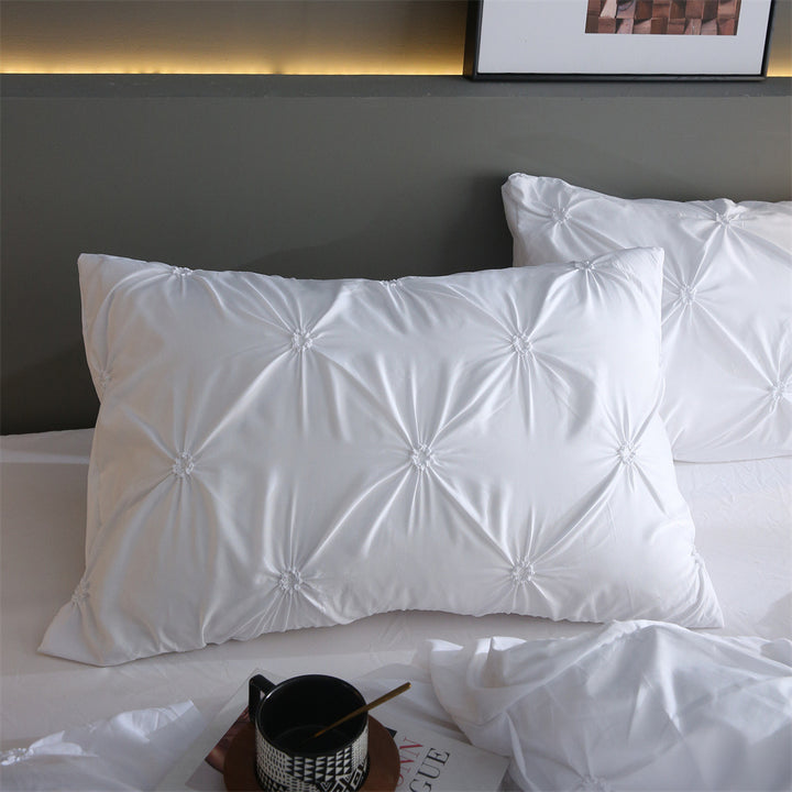 BowLift 丨 Embroidered Craft Three-piece Bedding Set (Pillowcase & Quilt Cover)