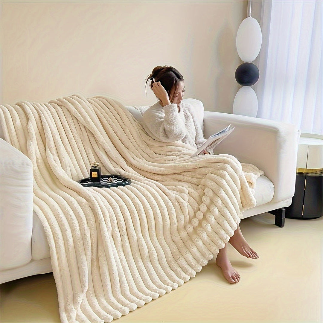 LuxeFleece – Elegant French Style Blanket for Comfort Bowlift