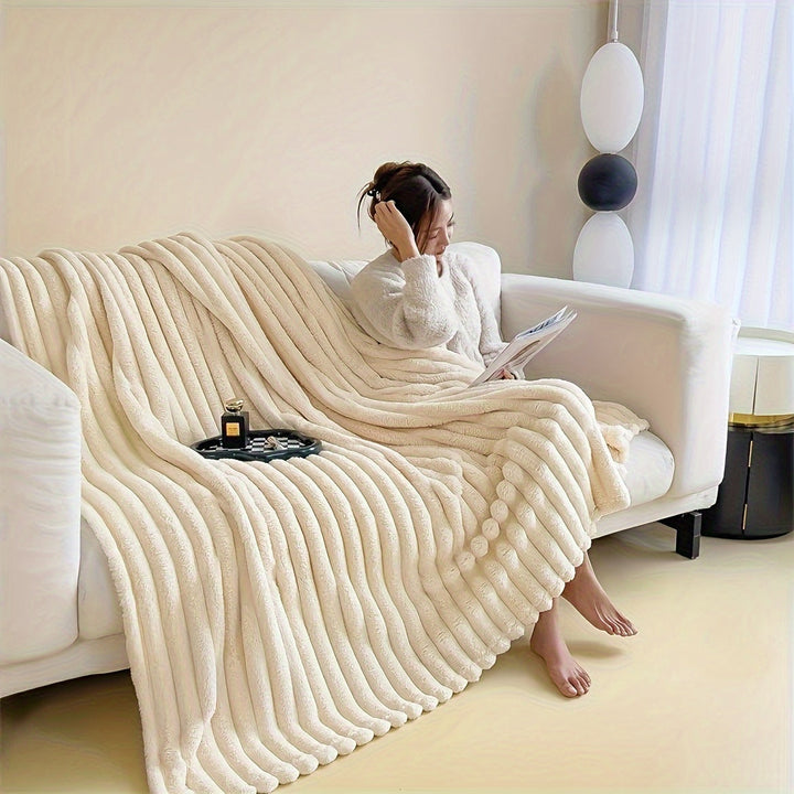 LuxeFleece – Elegant French Style Blanket for Comfort Bowlift