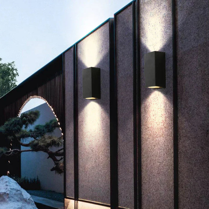 BowLift | Modern Outdoor Wall Lamp LED Black