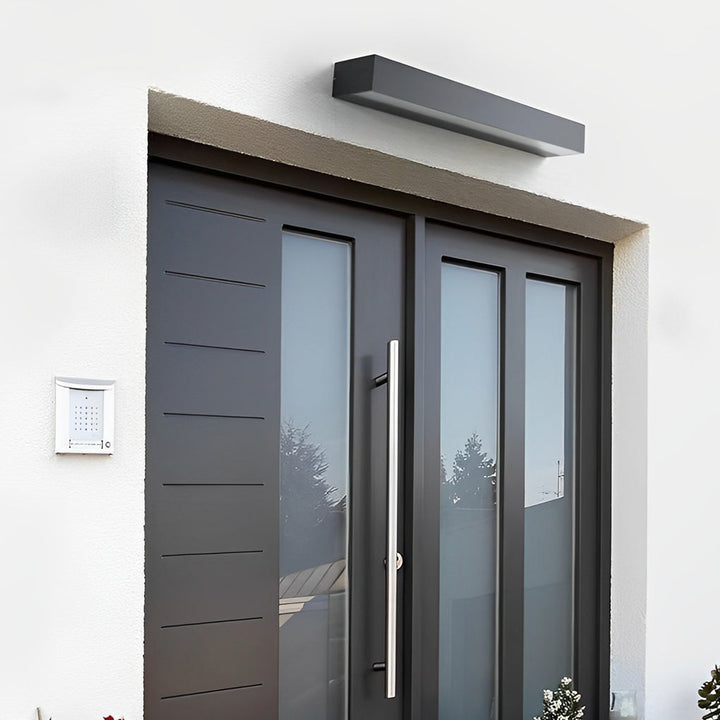 BowLift | Minimalist Black Waterproof LED Strip for Facade Lighting