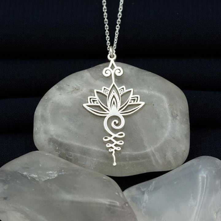 BowLift | Stylish Lotus Necklace