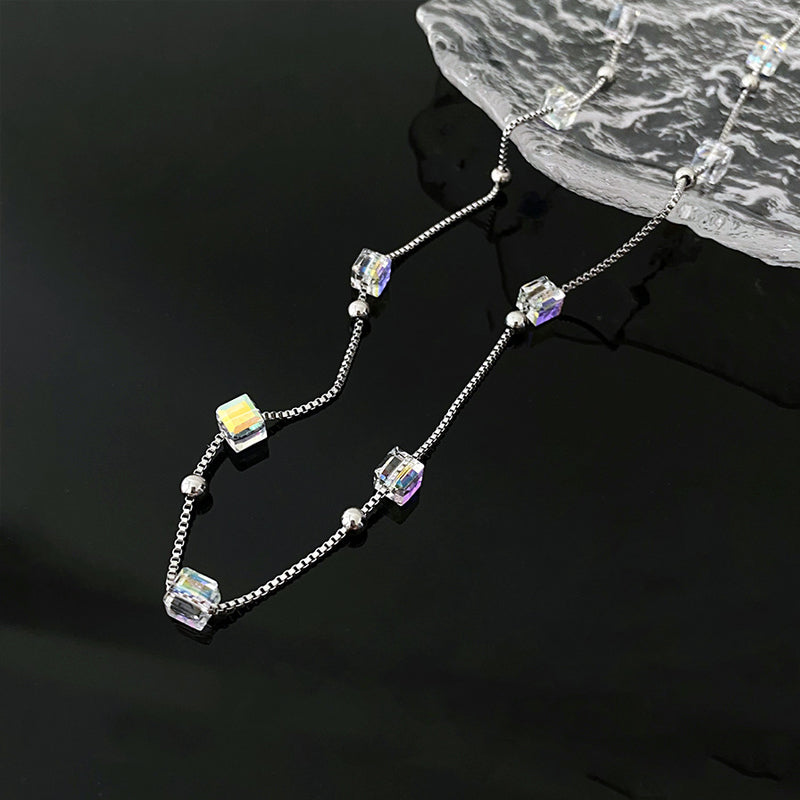 BowLift | Niche Design Crystal Bead Necklace