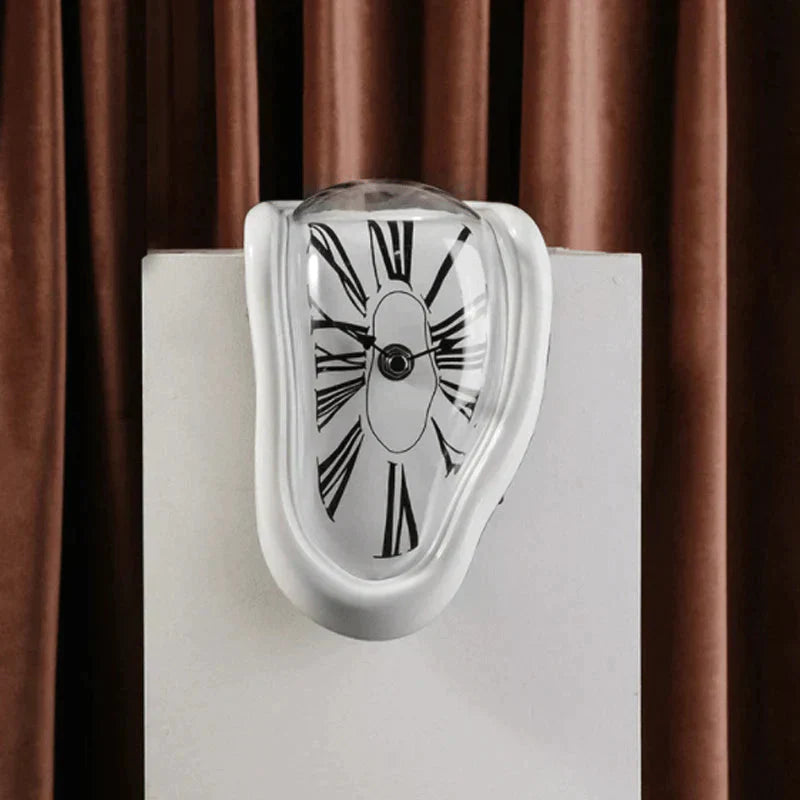 Fusion time distortion clock | Bowlift