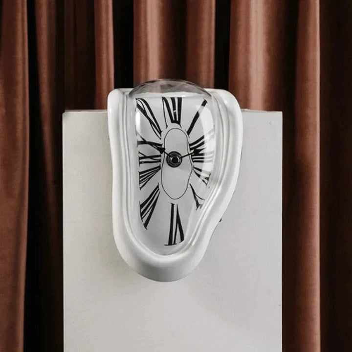 Fusion time distortion clock | Bowlift