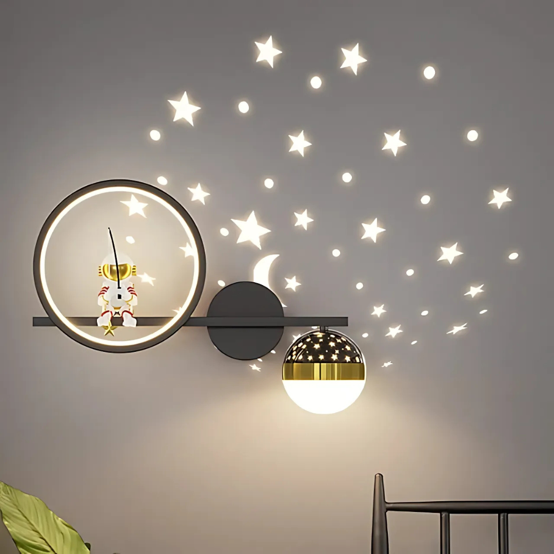 BowLift | Astronaut LED Wall Lamp