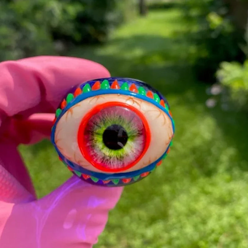 BowLift | Tobacco pipe in eye shape