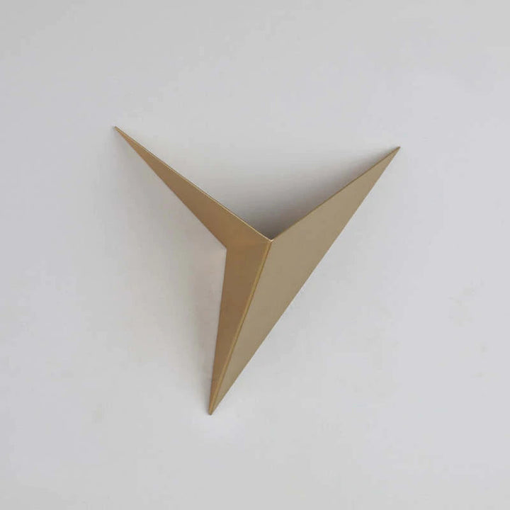 Minimalistic Triangular LED Wall Lamp | Modern Design in Bowliftack/White | Perfect for Living Room and Bathroom | Bowlift