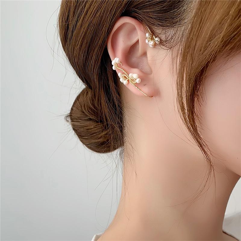 BowLift | Vintage Pearl Earrings