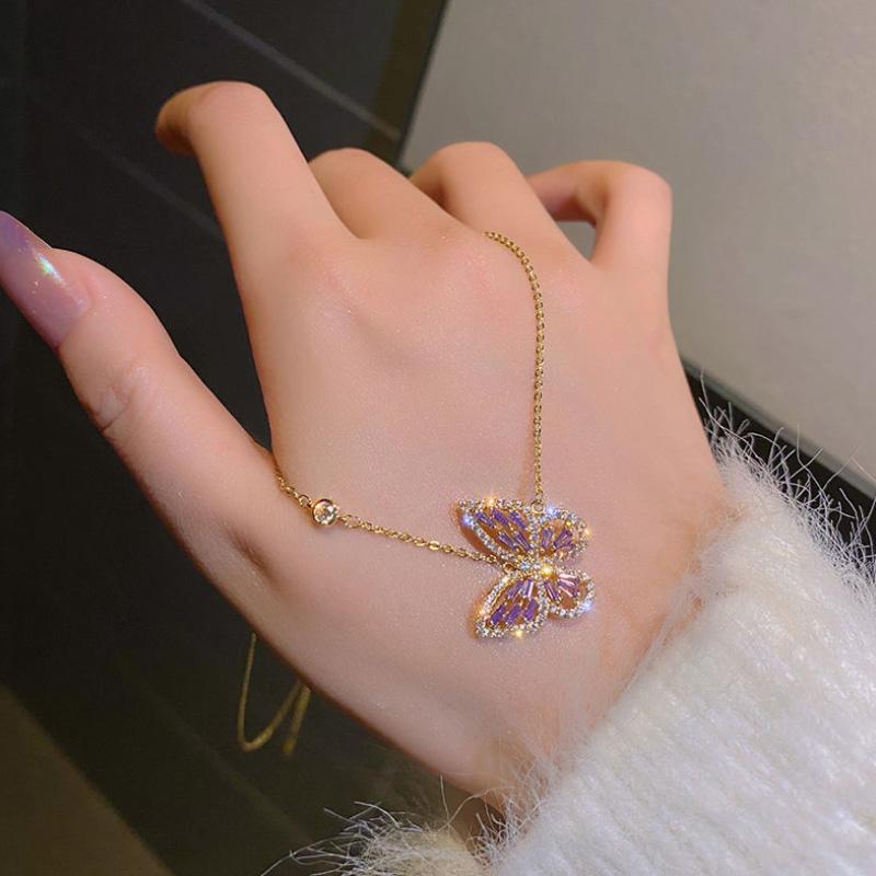 BowLift | Hollow Butterfly Necklace