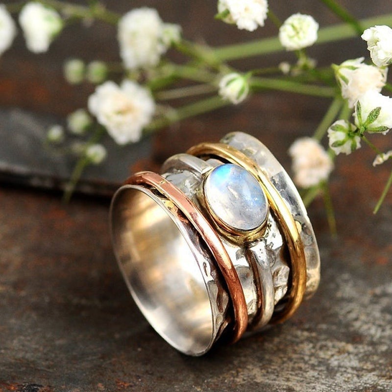 BowLift | Moonstone Meditation Ring
