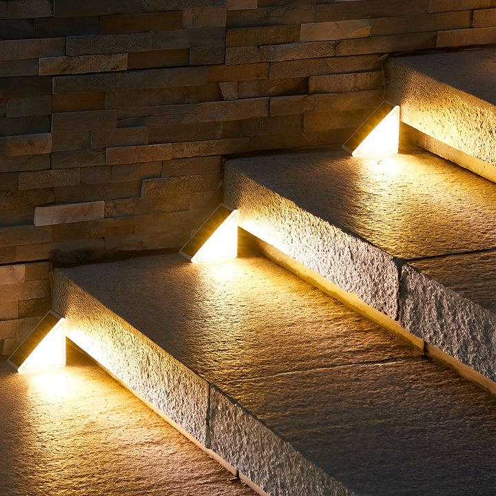 Triangular Intelligent Waterproof LED Solar Outdoor Step Lighting | Bowlift