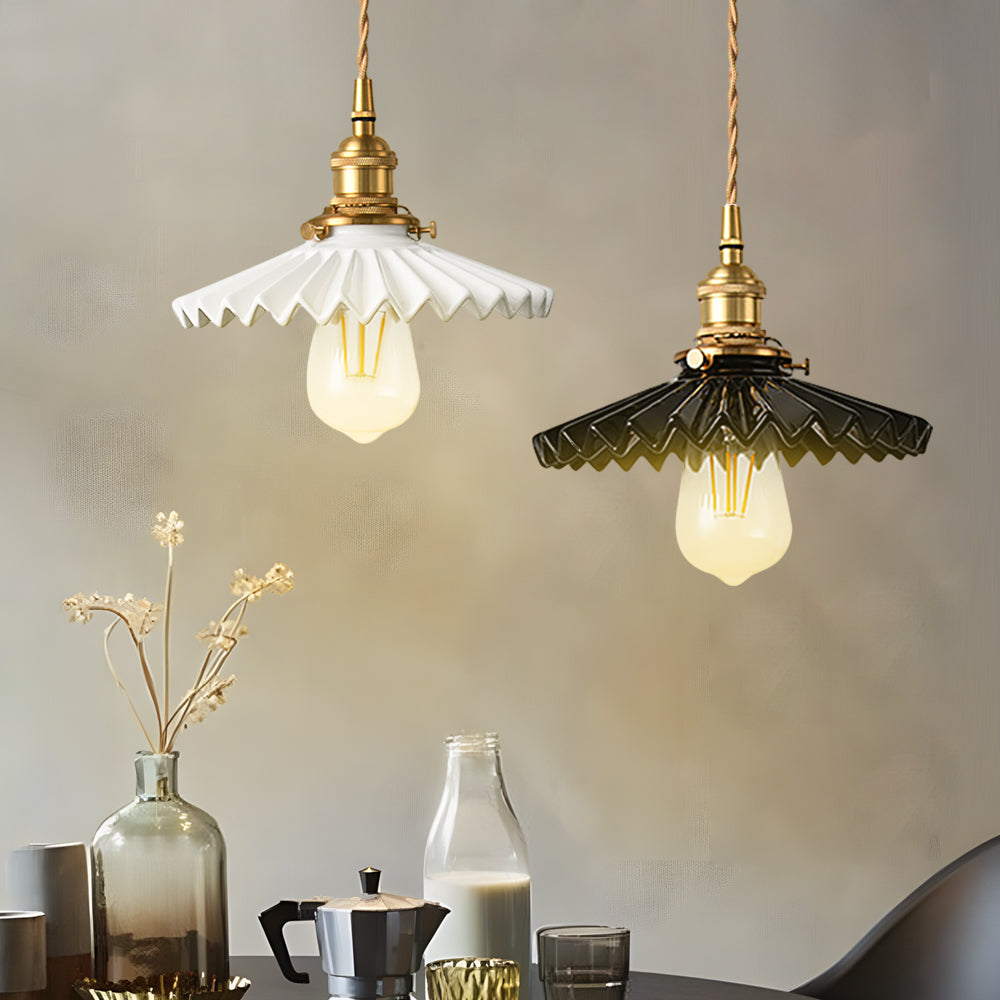Vintage ceramic pendant lamp with pleated design – brass LED pendant light for dining room and living room | Bowlift