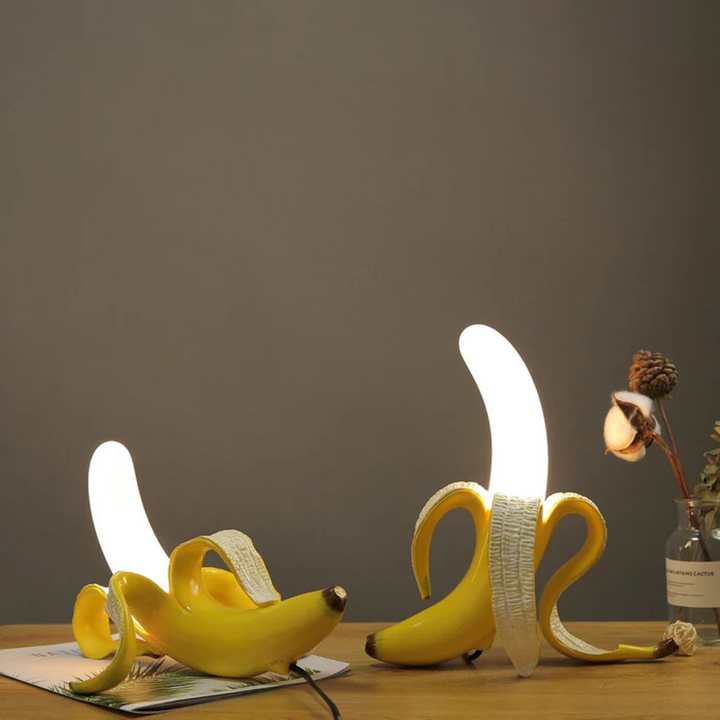 BowLift | Golden Banana LED Table Lamp