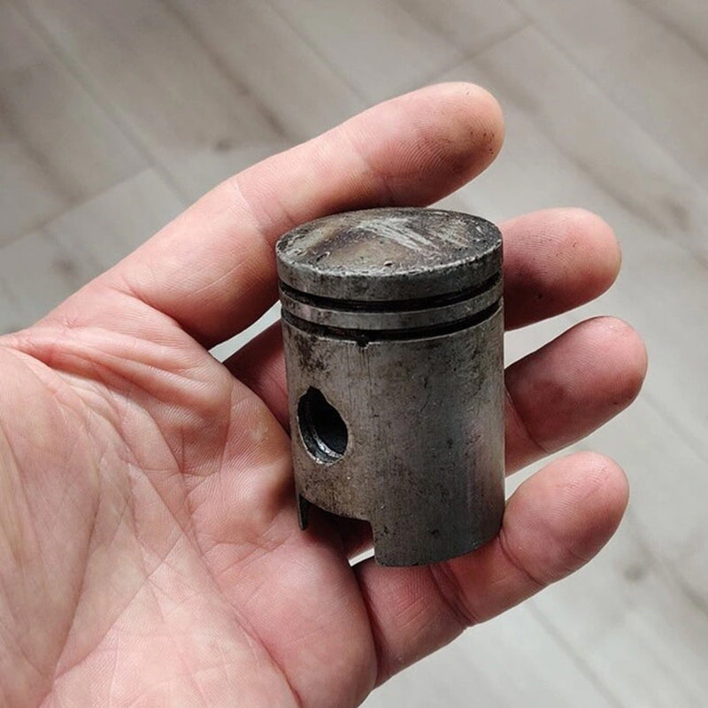 BowLift | Piston Art Skull Keychain