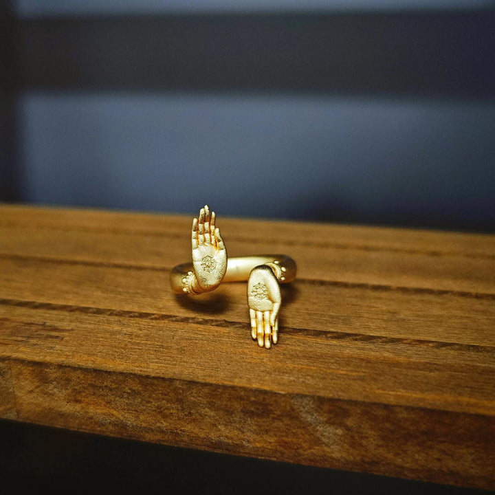 BowLift | Fearless Wish Buddha Hand Ring - Chic Couple Gift