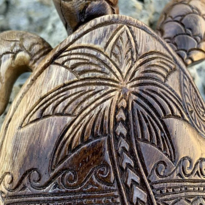 BowLift | Hawaiian Turtle Resin Ornament