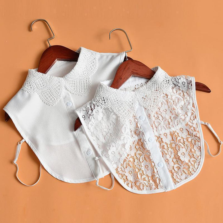 Women's blouse with lace insert | Bowlift