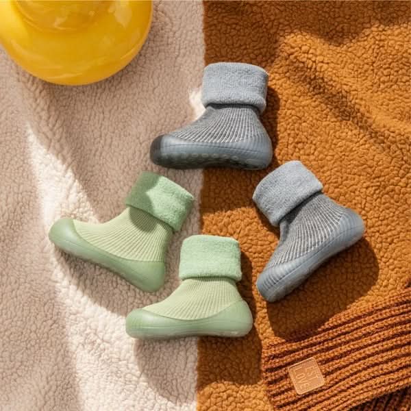 BowLift | Non-slip & warm for little explorers