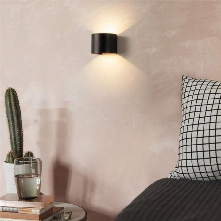BowLift | Lumière Royale - Stylish modern LED cube wall lamp