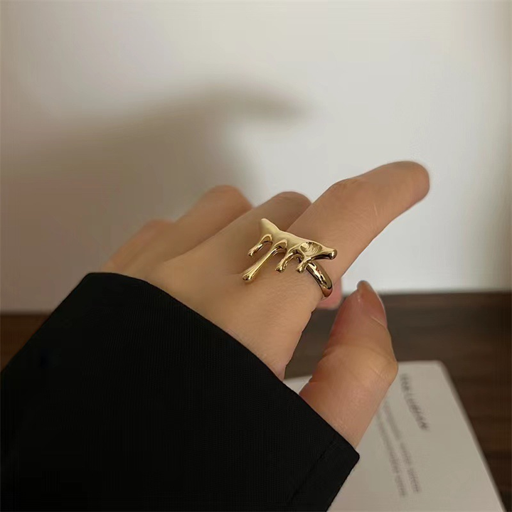 BowLift | Stylish Lava Ring